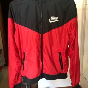Men’s Nike Windbreaker Black and Red